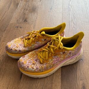HOKA x FP Movement Clifton 8 Running Shoes Sz 9 Floral